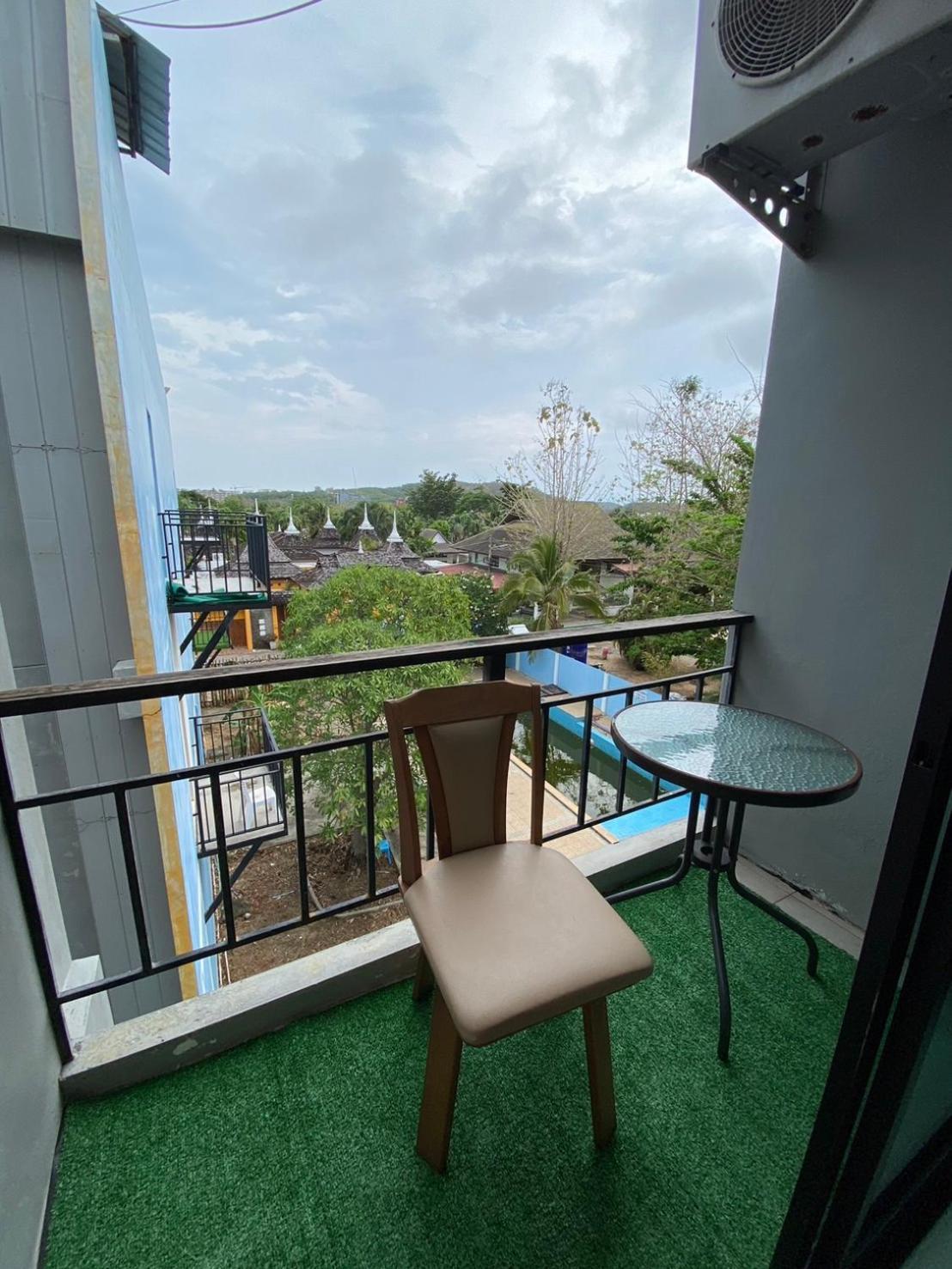Maria'S Guest House, Restaurant & Bar Rawai Exterior foto